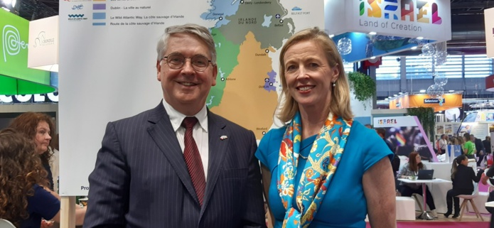 A Top Resa S.E. Niall Burgess Ambassadeur d’Irlande en France depuis décembre 2021 et Monica MacLaverty directrice Europe du Sud du tourisme irlandais.