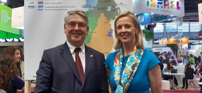 A Top Resa S.E. Niall Burgess Ambassadeur d’Irlande en France depuis décembre 2021 et Monica MacLaverty directrice Europe du Sud du tourisme irlandais. A Top Resa S.E. Niall Burgess Ambassadeur d’Irlande en France depuis décembre 2021 et Monica MacLaverty directrice Europe du Sud du tourisme irlandais.