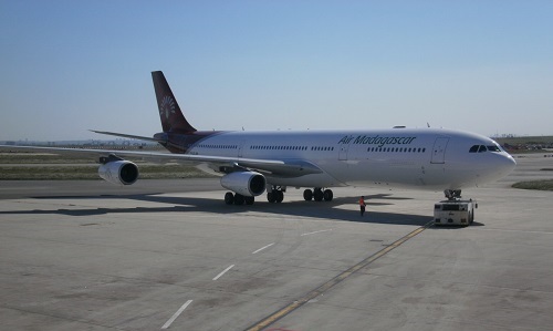 Un avion d'Air Madagascar au départ de l'aéroport de Marseille Provence. DR