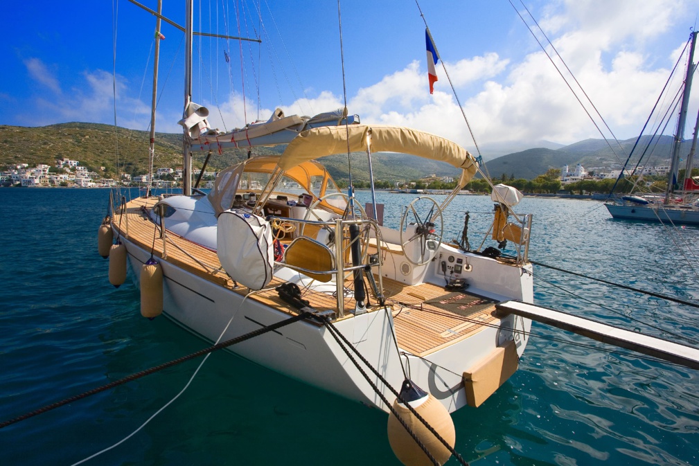 grèce; cyclades; amorgos : port de katapola © JONATHAN - stock.adobe.com grèce; cyclades; amorgos : port de katapola © JONATHAN - stock.adobe.com