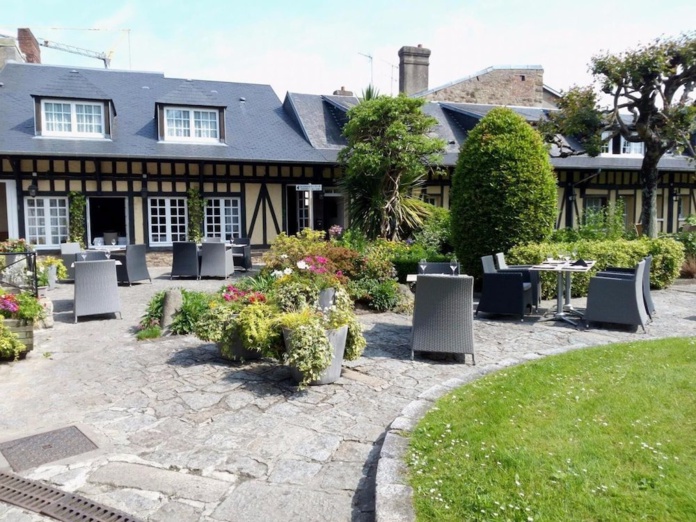 Logis La Croix d'Or à Avranches, Normandie (©La Croix d'Or) Logis La Croix d'Or à Avranches, Normandie (©La Croix d'Or)