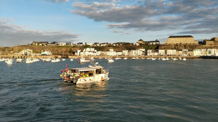 L'entrée dans le port de Granville (©BC) L'entrée dans le port de Granville (©BC)