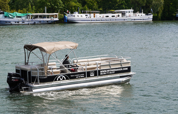 My Paris River propose aux entreprises de privatiser un bateau, totalement adaptable et modulable, pour (re)découvrir Paris depuis la Seine - DR : MyParisRiver My Paris River propose aux entreprises de privatiser un bateau, totalement adaptable et modulable, pour (re)découvrir Paris depuis la Seine - DR : MyParisRiver