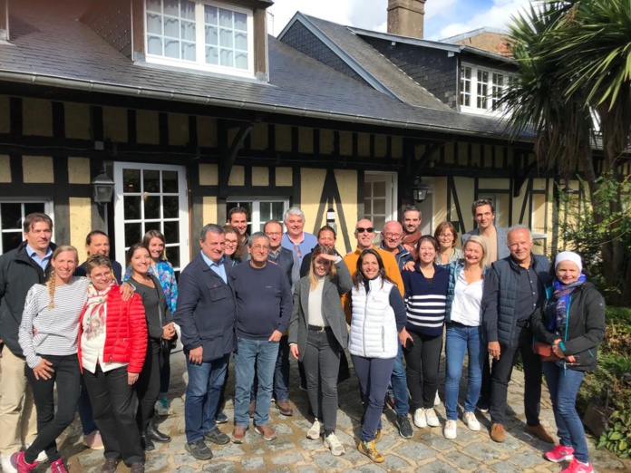 Dix-huit agences qui souhaitent vendre la France (©DR) Dix-huit agences qui souhaitent vendre la France (©DR)