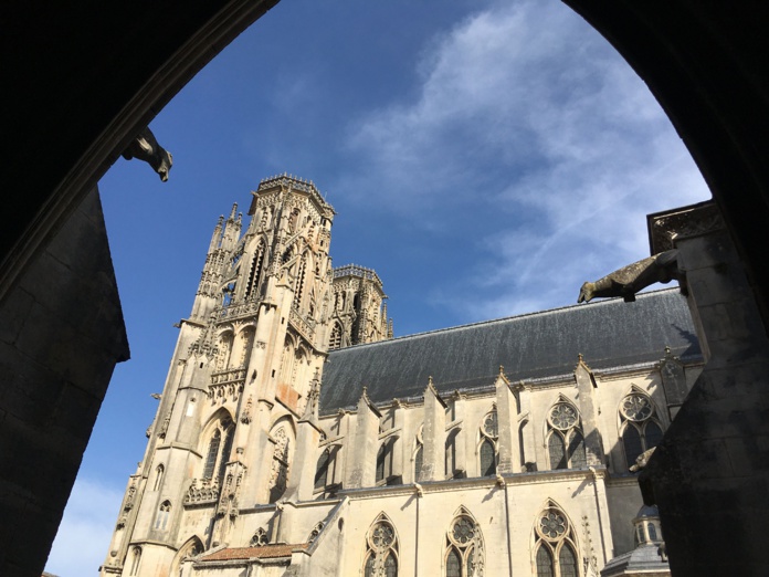 Toul a mis presque trois siècles pour achever sa splendide cathédrale gothique qui a fêté en 2022 ses 800 ans.  ©Paula Boyer