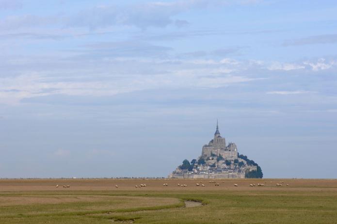 Sur les questions d'accessibilité aux sites UNESCO, le Mont Saint-Michel a mis en place un système de navettes - DR : CMN Sur les questions d'accessibilité aux sites UNESCO, le Mont Saint-Michel a mis en place un système de navettes - DR : CMN