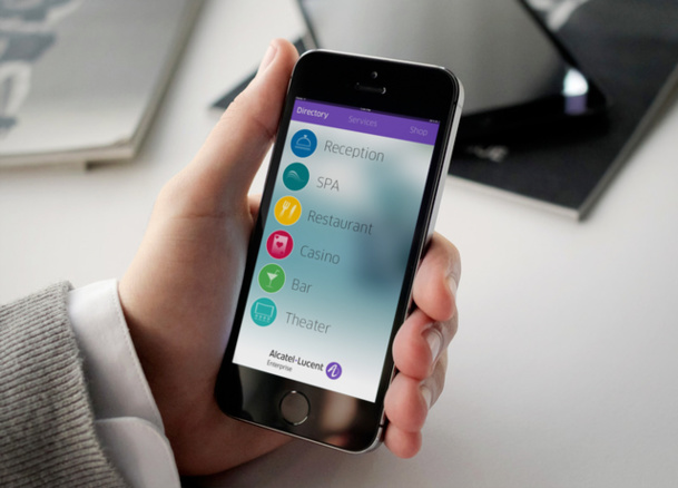 Alcatel-Lucent Enterprise a développé l’application « Smart Guest Application Suite » qui offre divers services tels que le contrôle de l’ambiance de la chambre d’hôtel, l’ajustement de l'éclairage et de la température, l’activation du réveil, etc.