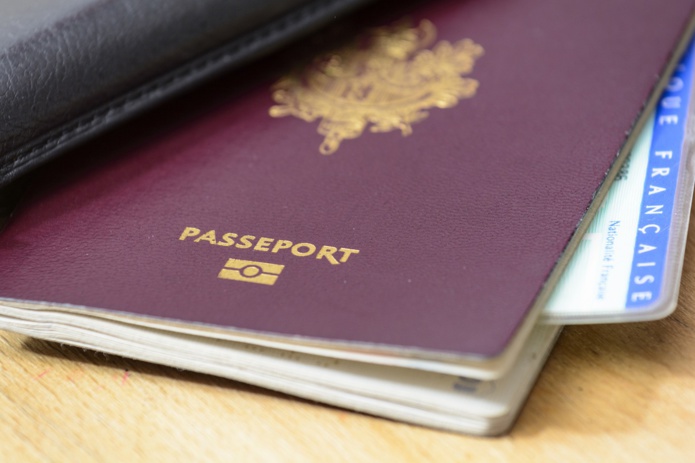 Un nouveau moteur de recherche facilite les prises de rendez-vous passeport et carte d'identité en Mairie -Depositphotos.com Auteurfontaineg974