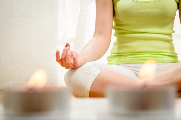 La sophrologie se structure en 4 degrés composés d’exercices, dont une initiation à la méditation © Dirima - Fotolia.com