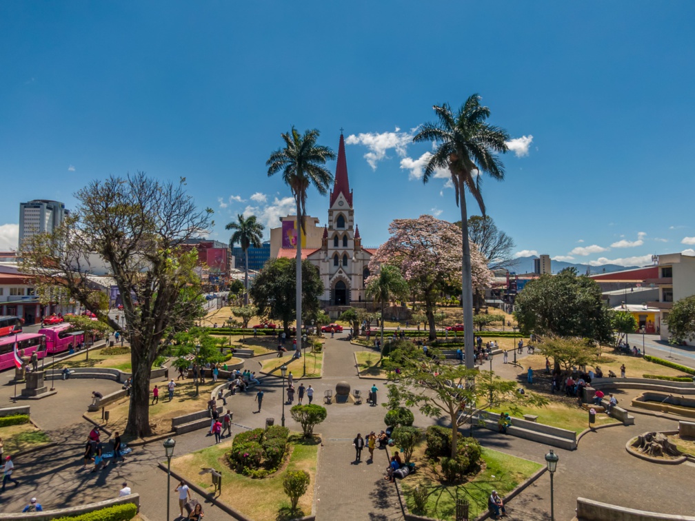 Belle vue aérienne de l'église principale de San Jose Costa Rica, de La Merced et de la cathédrale © Gian - stock.adobe.com