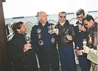 Jacques Mangeant, directeur de l’Agence de Développement Touristique (ADT) de l'Ardèche, et les quatre astronautes de la NASA - DR