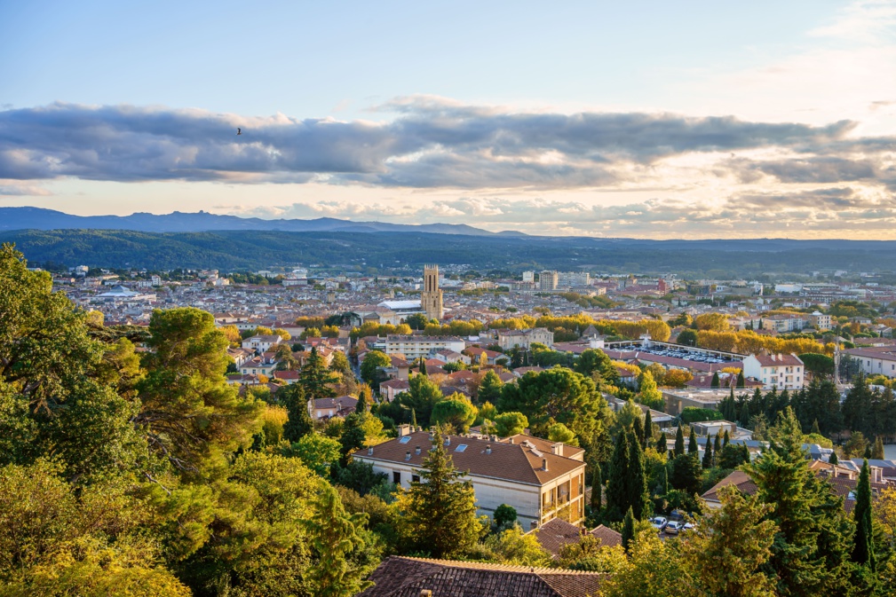 Panoramic view of the city Aix-en-Provence in autumn.  Sunset.  France, Provence.  © Marina - stock.adobe.com