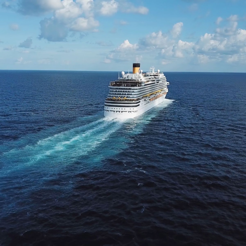 Découvrez les îles grecques à bord d'un bateau de croisière