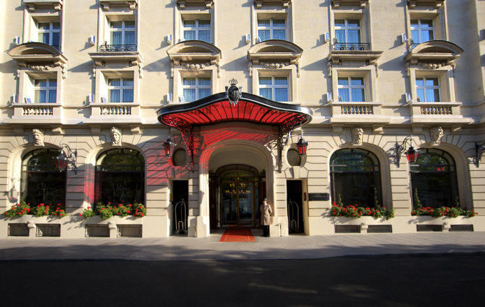 Pendant les fêtes de fin d'année, le Royal Monceau Raffles Paris a retrouvé ses niveaux d'avant Covid et a même fait mieux (@Royal Monceau Raffles) Pendant les fêtes de fin d'année, le Royal Monceau Raffles Paris a retrouvé ses niveaux d'avant Covid et a même fait mieux (@Royal Monceau Raffles)