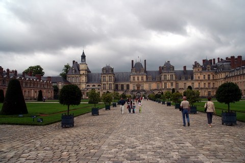 Les nuages s'amoncellent sur la destination France