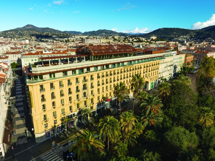 La façade de l'Anantara Plaza Nice (@Anantara)