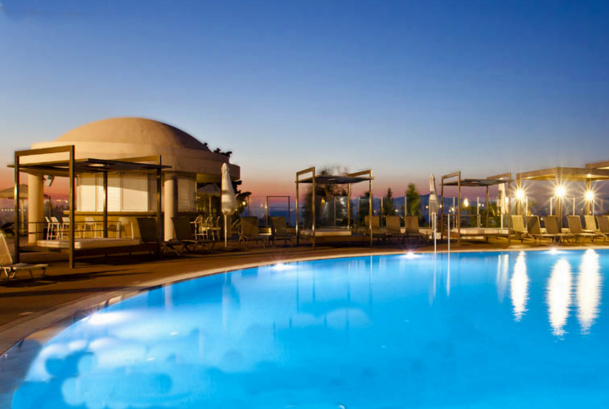 Les participants seront hébergés au Kipriotis PANORAMA HOTEL & SUITES (*****) Les participants seront hébergés au Kipriotis PANORAMA HOTEL & SUITES (*****)