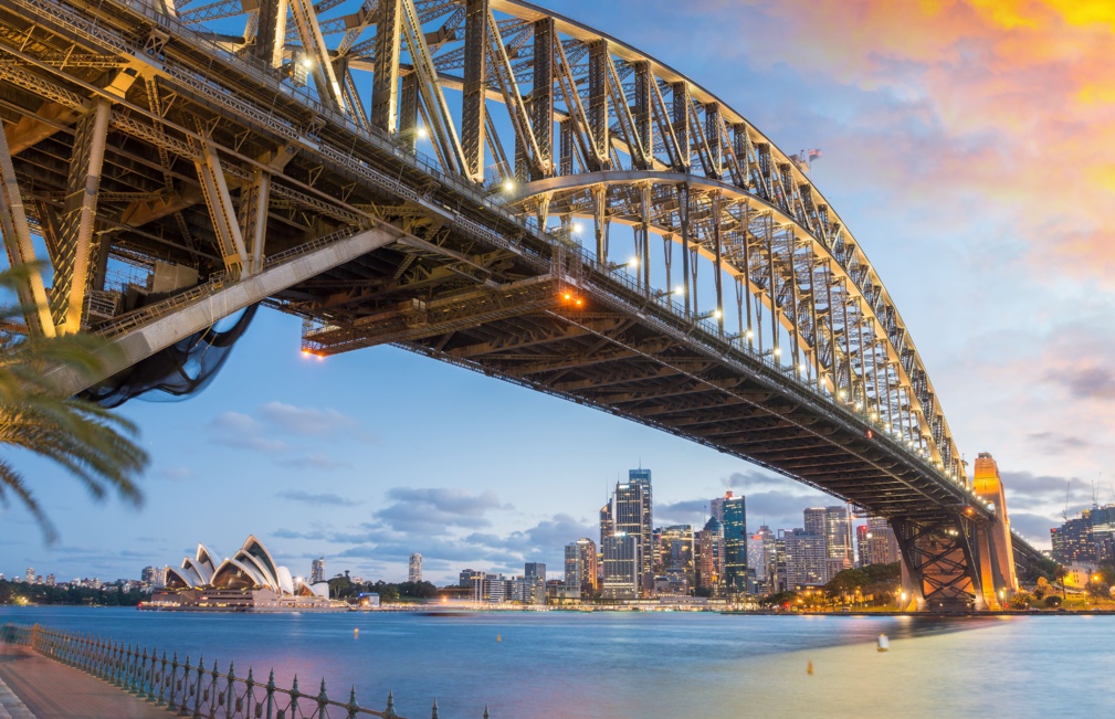 Magnificence du Harbour Bridge au crépuscule, Sydney © jovannig - stock.adobe.com