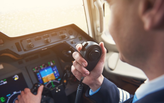 Amis pilotes (et pourquoi pas conducteurs de métro) quand cela est possible parlez-nous et à coup sûr vous ferez des heureux.  - Crédit : Déposit photos Amis pilotes (et pourquoi pas conducteurs de métro) quand cela est possible parlez-nous et à coup sûr vous ferez des heureux.  - Crédit : Déposit photos
