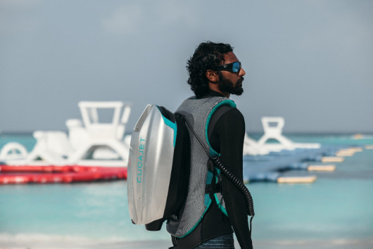 Maldives : Siyam World 5* lance le premier Jet Pack sous-marin