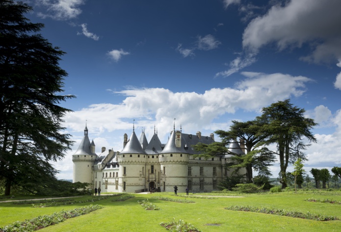 Le château de Chaumont est entouré d'un immense parc peuplé d'oeuvres d'artistes contemporains (@Eric Sander/ Domaine de Chaumont)