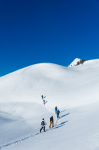 Accéder aux sommets (©G.Arrieta Pyrénéance) Accéder aux sommets (©G.Arrieta Pyrénéance)