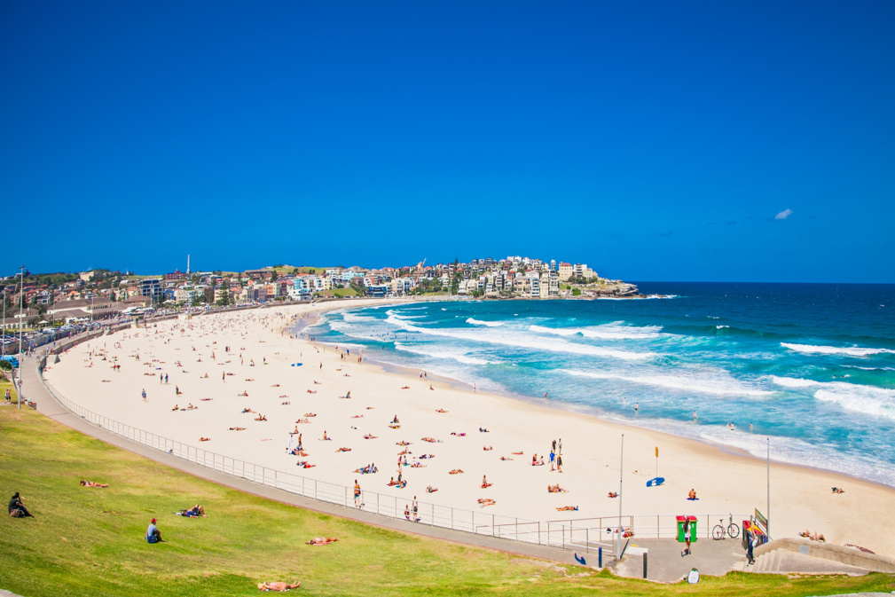 Les gens se détendent sur la plage de Bondi à Sydney, Australie © Aleksandar Todorovic - stock.adobe.com