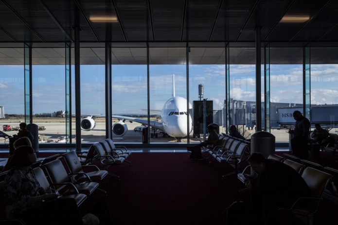 La DGAC annonce des annulations et retards de vols au départ de 11 aéroports français en raison de la grève du 7 mars contre la réforme des retraites Depositphotos.com Auteur BalkansCat