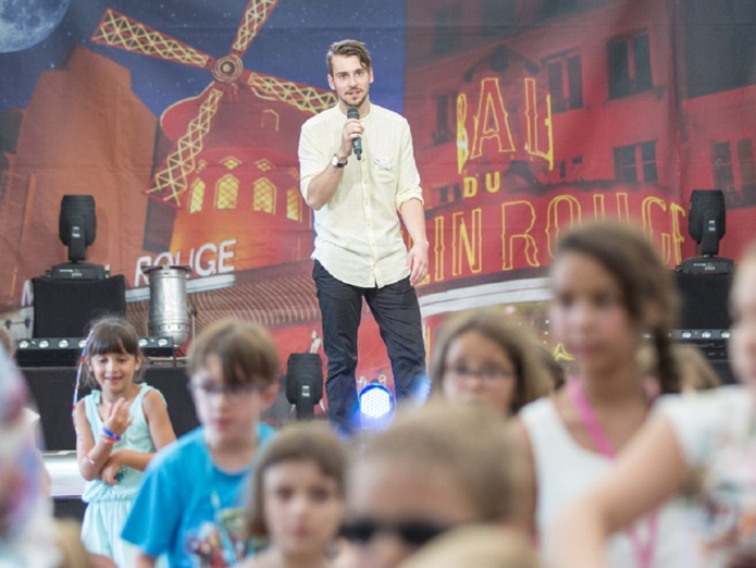 "Les campings s'entourent des méthodes de travail et des compétences des villages-vacances, pour pouvoir demain les concurrencer," selon Nacer Bouguerra - Crédit photo : Compte Facebook @Siblu "Les campings s'entourent des méthodes de travail et des compétences des villages-vacances, pour pouvoir demain les concurrencer," selon Nacer Bouguerra - Crédit photo : Compte Facebook @Siblu