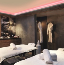 Une des 4 cabines du spa Cinq Mondes - DR Une des 4 cabines du spa Cinq Mondes - DR