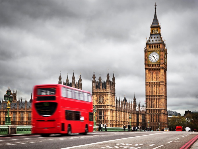 Autorisation de voyage électronique Royaume-Uni : l’Europe devrait être concernée en 2024 - Depositphotos.com