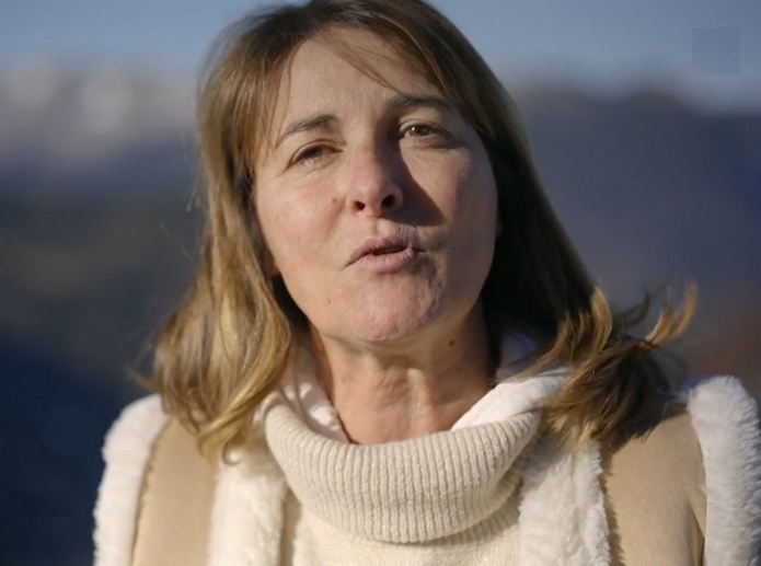 "Il faut arrêter de parler du ruissellement de l'économie du ski et arrêter de construire" selon Valérie Paumier, la fondatrice de Resilience Montagne - Capture écran de l'émission Sur le Front