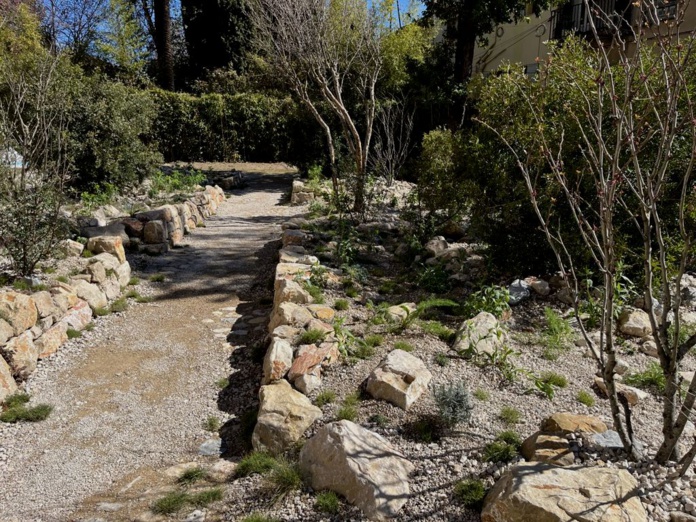 La "Voie héracléenne" imaginée par Nicholas Tomlan à Grasse (@PB) La "Voie héracléenne" imaginée par Nicholas Tomlan à Grasse (@PB)