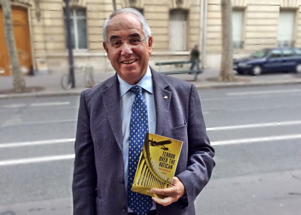 La case de l'Oncle Dom : le roman fait pousser des ailes à J.-L. Baroux La case de l'Oncle Dom : le roman fait pousser des ailes à J.-L. Baroux