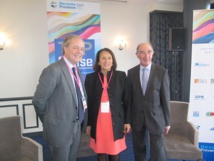 De gauche à droite : Franck Recoing, vice-Président de la CCIMP, Dominique Vlasto, adjointe au maire de Marseille en charge du Tourisme, et Jacques Truau, Président du Club de la Croisière Marseille Provence - Photo P.C.