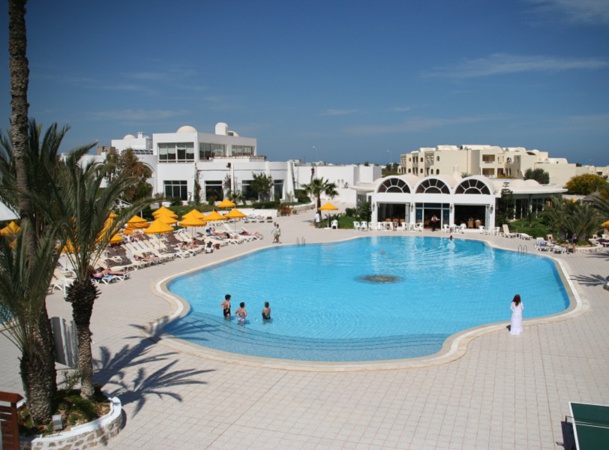 Dans le cadre des négociations avec de gros TO européens, les représentants de certains hôteliers tunisiens se retrouvent parfois esseulés - Photo J.D.L.