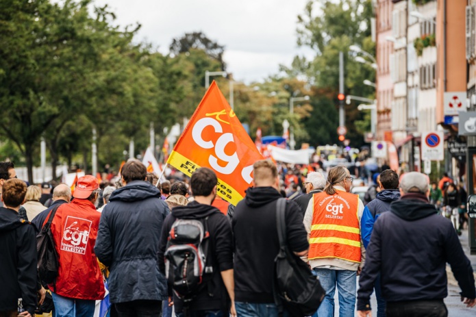 Grève 1er mai : des appels à mobilisation et à la grève dans les transports, à la SNCF et à la DGAC notamment - Depositphotos.com Auteur ifeelstock Grève 1er mai : des appels à mobilisation et à la grève dans les transports, à la SNCF et à la DGAC notamment - Depositphotos.com Auteur ifeelstock