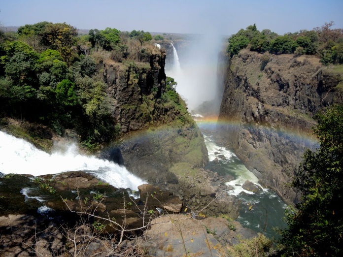 Le Zimbabwe (ici, les chutes Victoria), une destination émergente encore confidentielle (Photo PB)