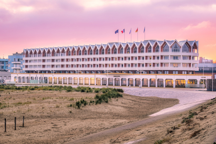 Nouvelle présence haut de gamme sur la promenade de l'établissement thermal de Malo-les-Bains (©Radisson)