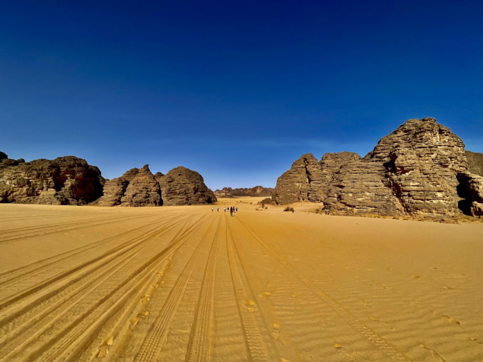 Sur les traces de Henri Duveyrier, Paul Flatters, Georges Guillo Lohanqui, Charles de Foucauld…) qui ont foulé, pour la première fois, ce fabuleux désert algérien /crédit JDL Sur les traces de Henri Duveyrier, Paul Flatters, Georges Guillo Lohanqui, Charles de Foucauld…) qui ont foulé, pour la première fois, ce fabuleux désert algérien /crédit JDL