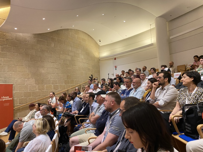 117 participants prêts à discuter et échanger (©BC) 117 participants prêts à discuter et échanger (©BC)