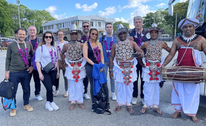 La délégation TUI France conduite par Christophe Fuss lors du débarquement à Colombo (Sri Lanka) /crédit JDL La délégation TUI France conduite par Christophe Fuss lors du débarquement à Colombo (Sri Lanka) /crédit JDL