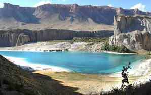 Band and Paneer Lake in Hindou Kouch’s mountains (Photo: Guidevoyages) Band and Paneer Lake in Hindou Kouch’s mountains (Photo: Guidevoyages)