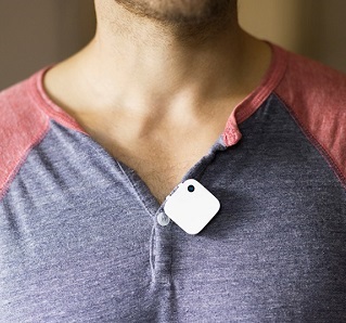 Petite, discrète, et accrochée à des vêtements, Narrative Clip 2 est une caméra passe partout Petite, discrète, et accrochée à des vêtements, Narrative Clip 2 est une caméra passe partout