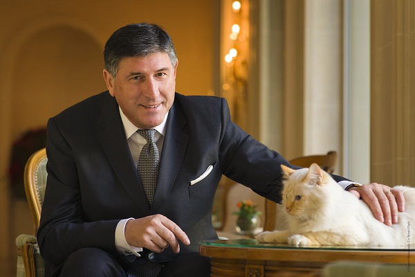 Didier Le Calvez a été désigné Meilleur Directeur d'Hôtel du monde - Photo : Roméo Balancourt / Le Bristol Paris