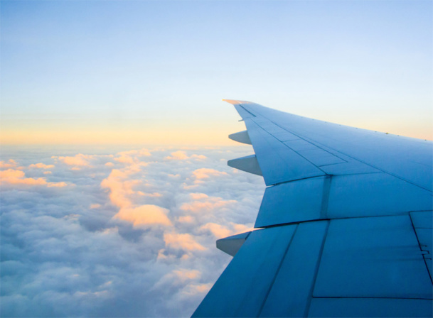 Les compagnies aériennes ont réajusté leur programme de vols pour faire face à la grève du personnel de l'ENAV (Aviation civile italienne) qui cessera le travail de 13 à 17h vendredi © ilolab - Fotolia.com