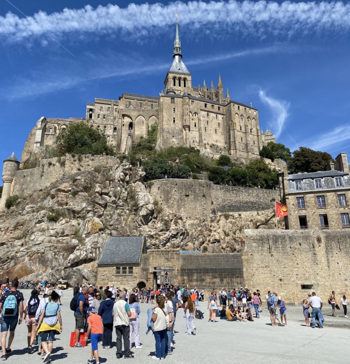 Certains sites sont au bord de la saturation en été (©BC au Mont St-Michel)