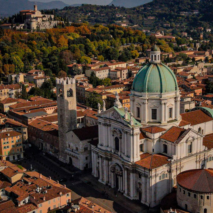 Le centre historique de Brescia, avec, au premier plan, la nouvelle cathédrale (Photo Turismo Brescia)