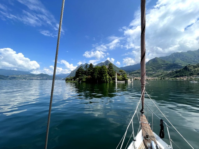 D'origine glaciaire, le lac d'Iseo a un charme fou avec ses îles dont deux, minuscules, sont strictement privées (photo PB)