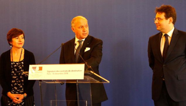 Laurent Fabius, ministre des affaires étrangères et du développement international a présidé la signature des contrats de destination - DR : Atout France